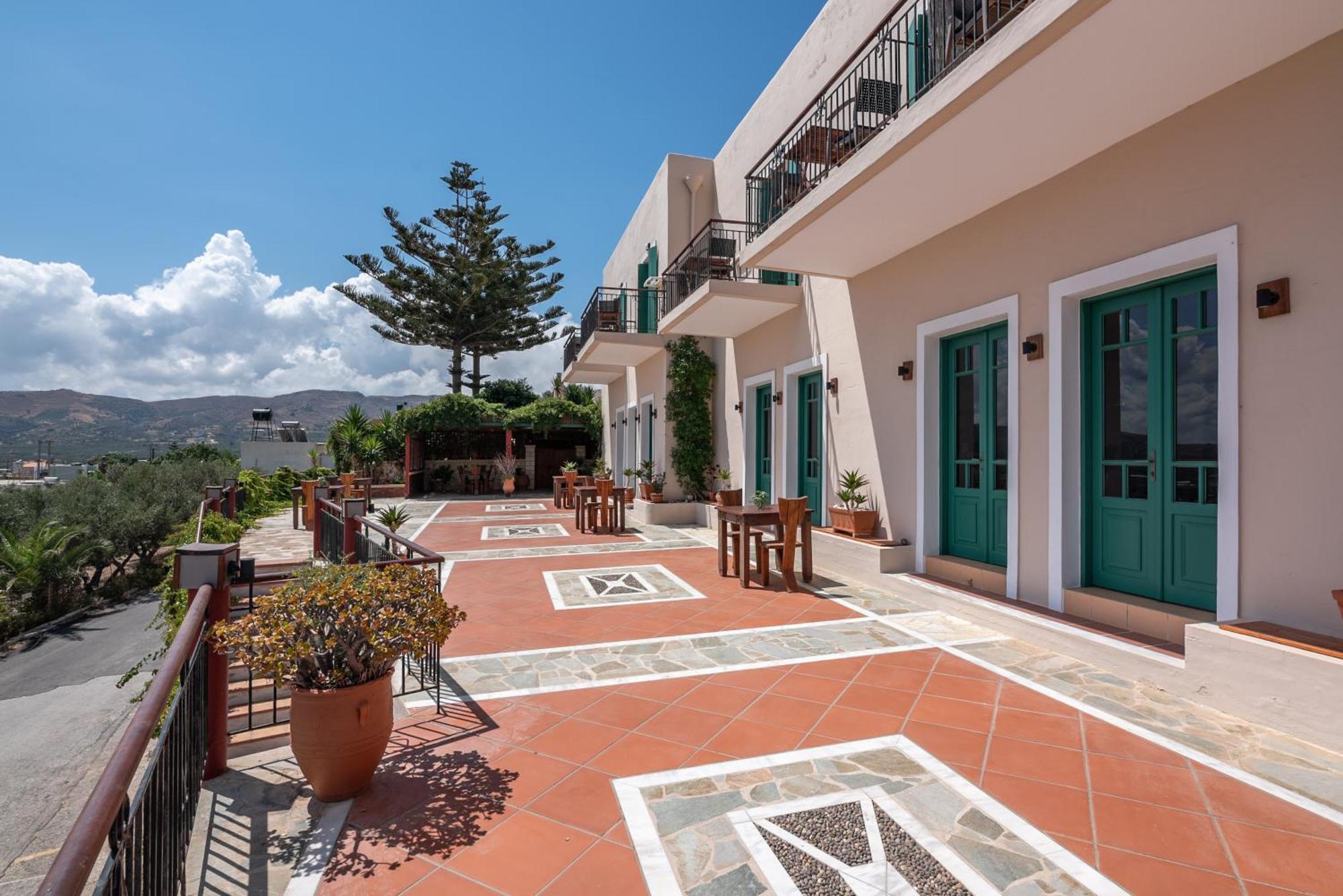 Kaliviani Traditional Hotel Kissamos Exterior photo
