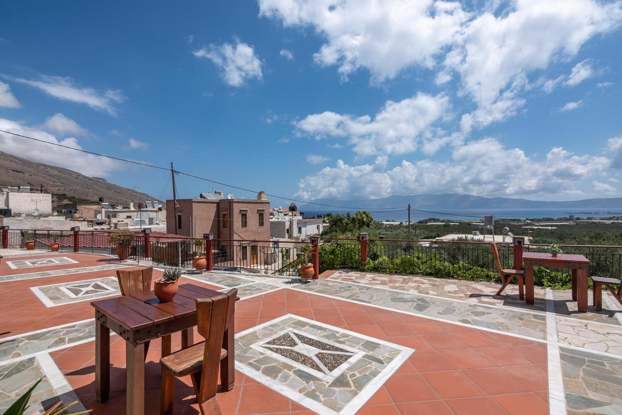 Kaliviani Traditional Hotel Kissamos Exterior photo